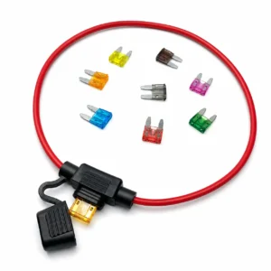 Mini fuse holder with Mini blade fuse installed