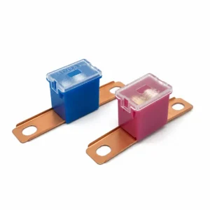 PAL closed-hole fuse with straight male terminals for automotive circuit protection